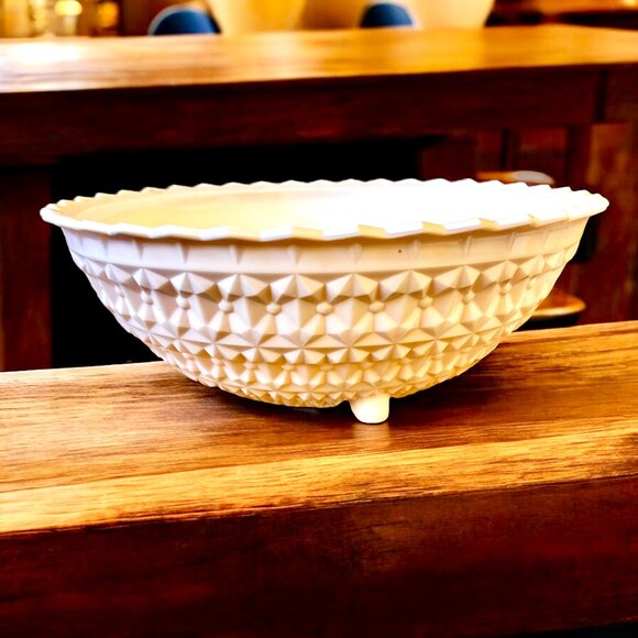 Vintage 50's Pink Milk Glass Bowl Jeannette Buttons & Bows Pattern Large Footed - Picture 3 of 14